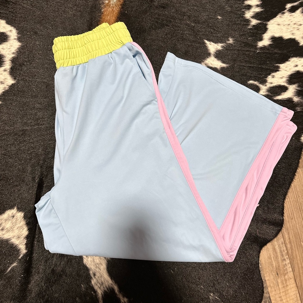 Pastel Set. Size medium. - Picture 2 of 5